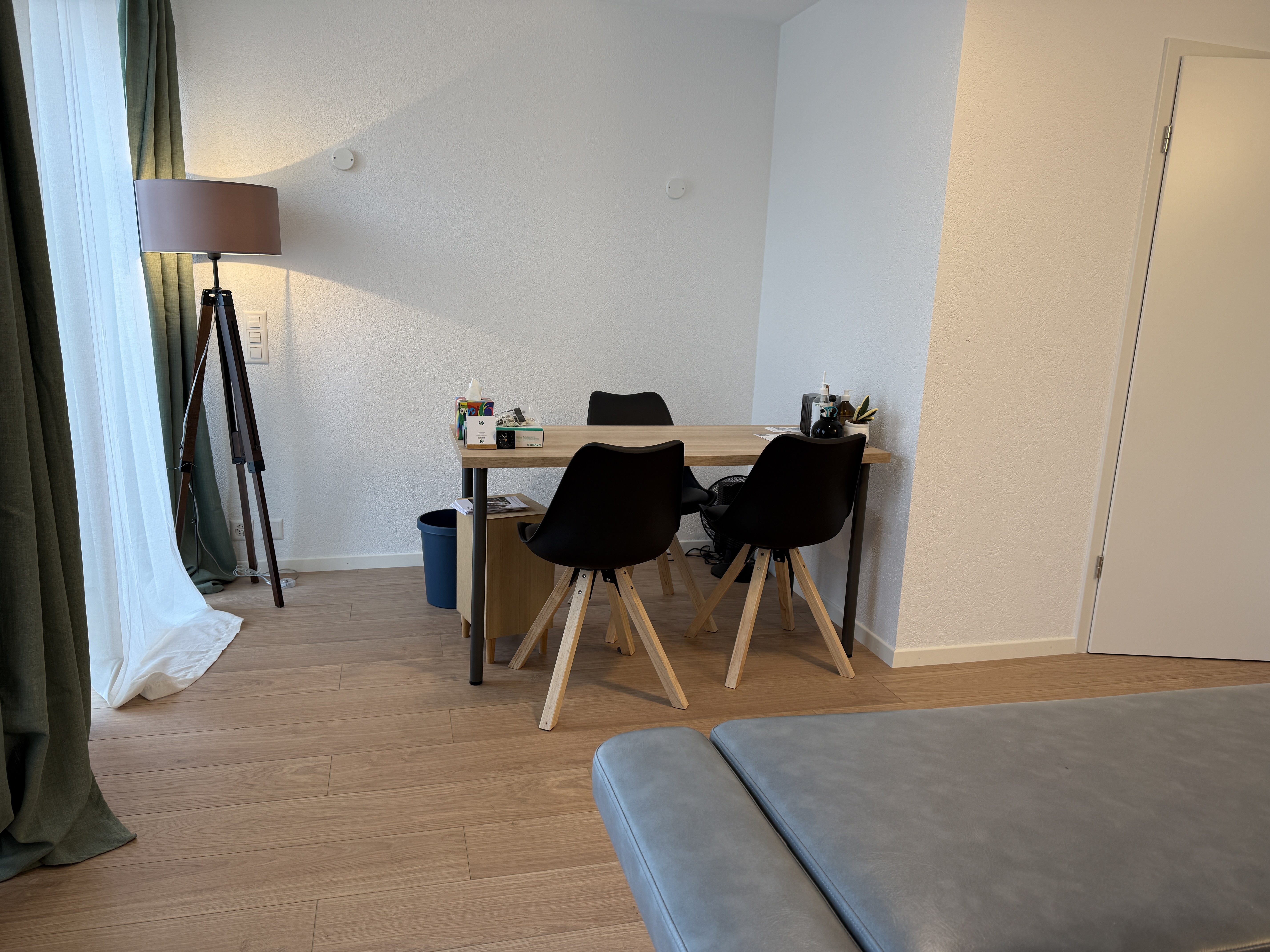 aaaSalle lumineuse et équipée avec titre très long Salle lumineuse et équipée avec titre très long Salle lumineuse et éq